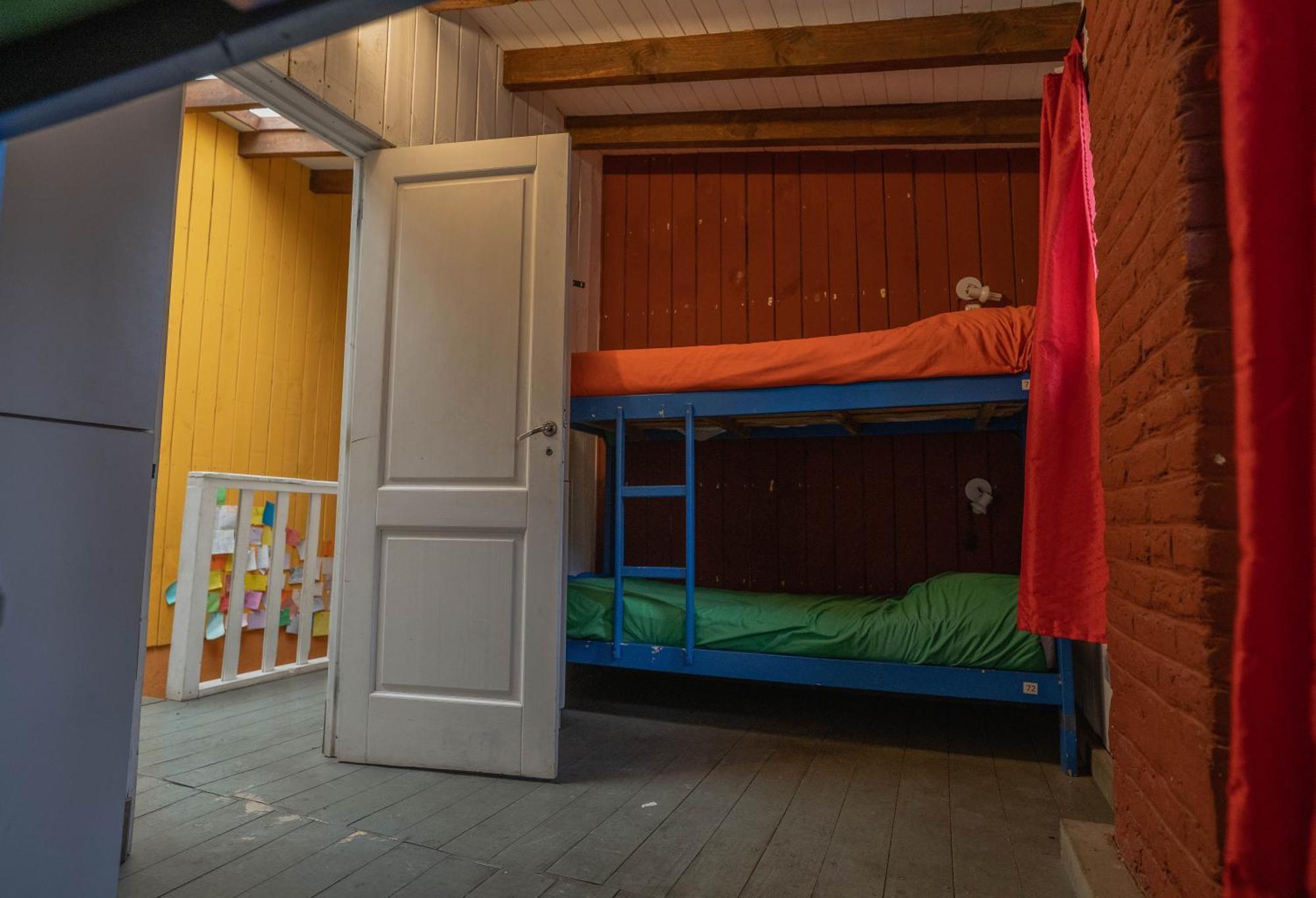 Alhue Patagonia Hostel サンマルティン エクステリア 写真