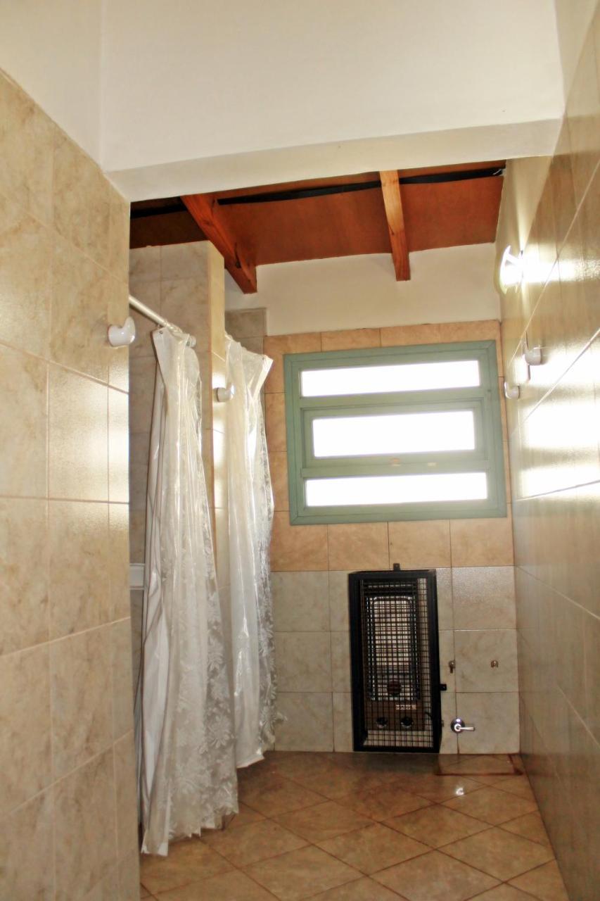 Alhue Patagonia Hostel サンマルティン エクステリア 写真